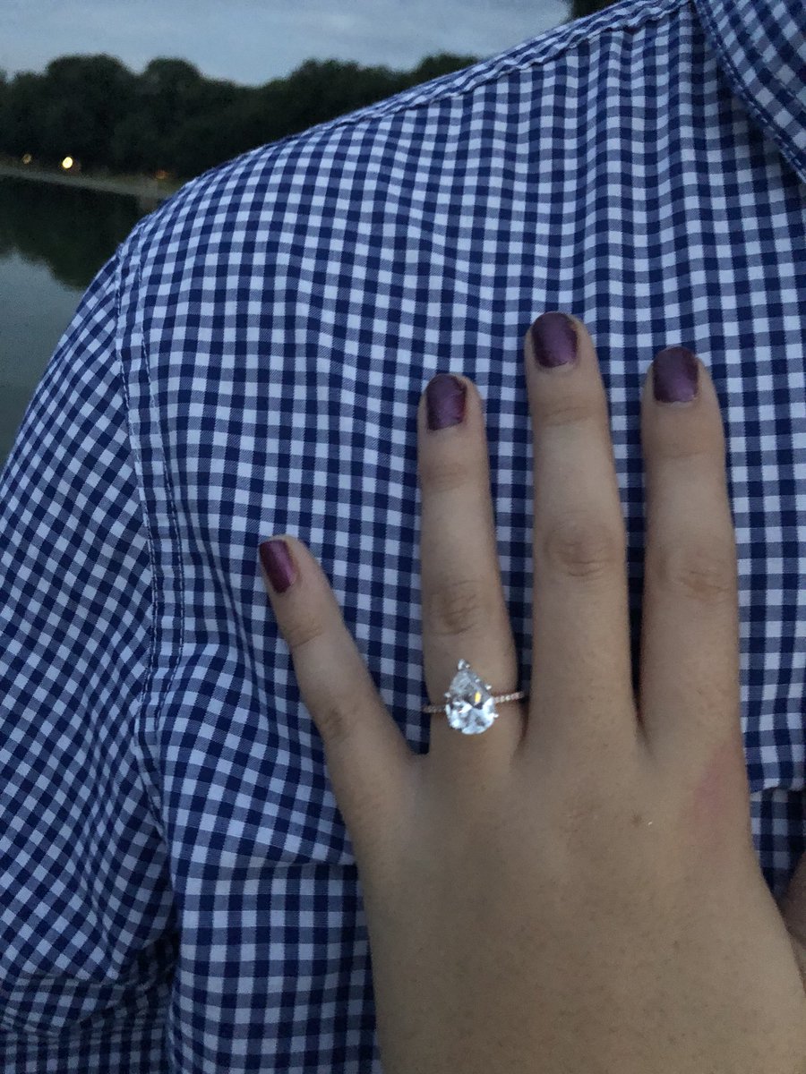 alecy120's tweet photo. She finally all mine 💛😍#perfectgirl https://t.co/Cy5A7felCF