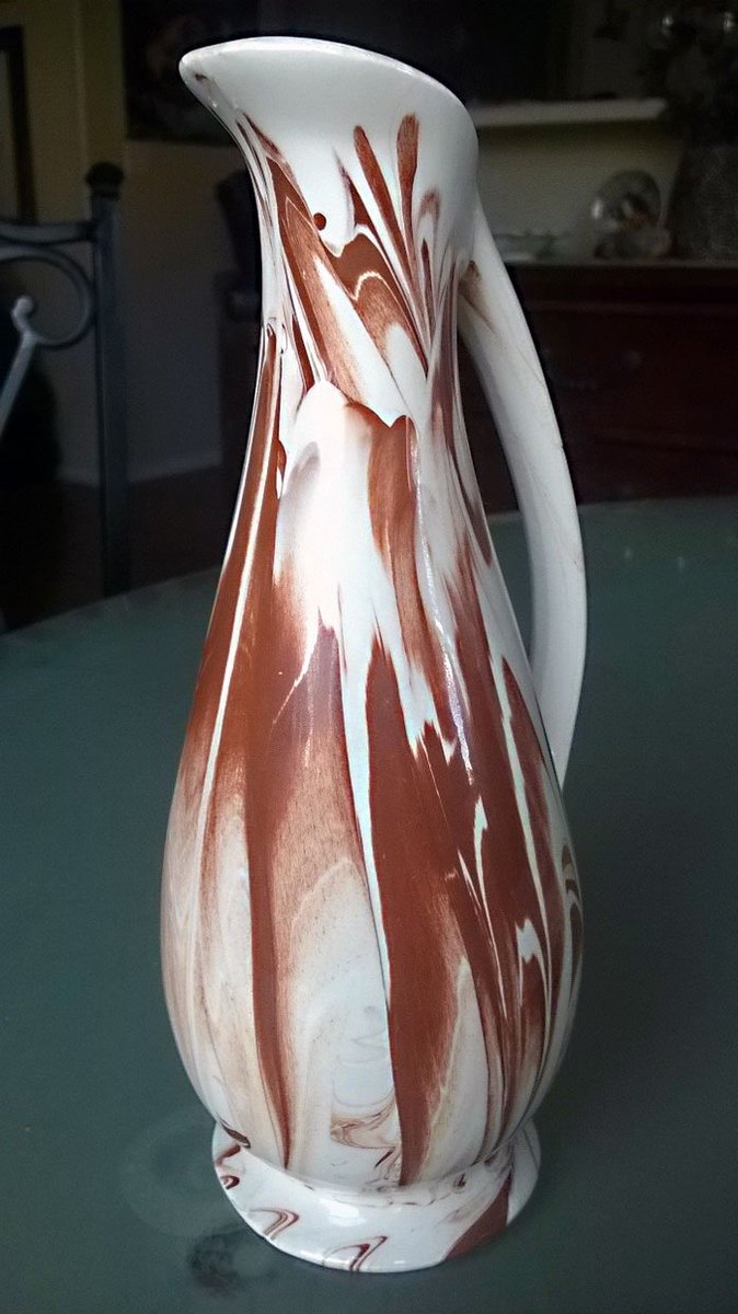 MishonsGalleria's tweet photo. Just Listed on eBay! Check out NEW MINT VINTAGE RARE Original 7" Pitcher/Cruet by G Greene Made From Ozark Clay Att: COLLECTORS! #eBay #OzarkClay #GGreen #VintagePitcher #VintageCruet #CollectorsPottery #HandSculpted https://t.co/3C1ZlNWCx6 via @eBay https://t.co/sNYdfwGD0T
