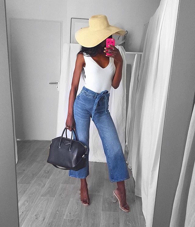 stylesbyassitan's tweet photo. Cropped flare jeans & straw hat
Le parfait look de country girl chic 🌾
Jeans @hm
Bodysuit @zara
Shoes @egoofficial
Bag @givenchyofficial .
.
.
#ootd #outfit #outfitinspo #outfitdaily #outfitinspiration #fashionblogger #fashionista #summerstyle #croppedflare #denim #highw… https://t.co/AwlMpe6Dx6