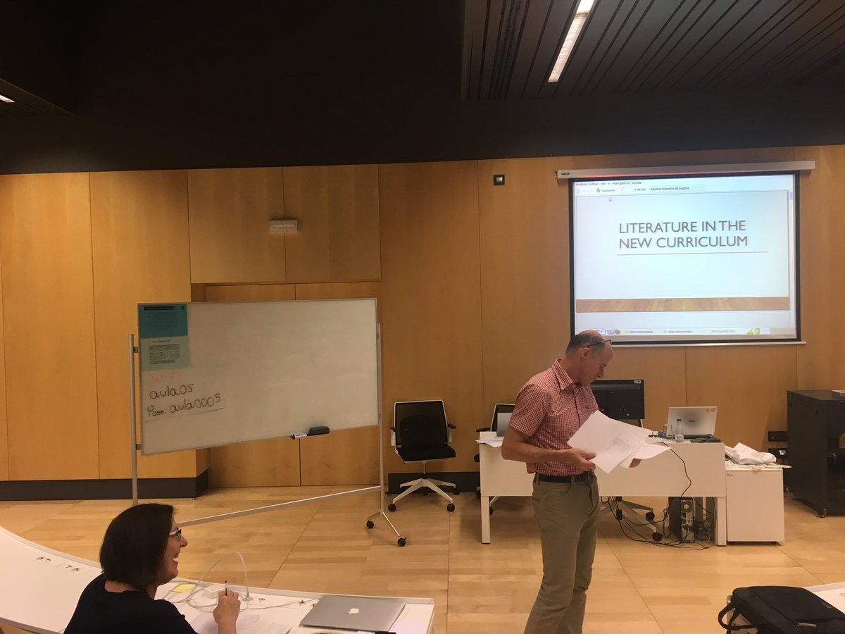 MTDHF's tweet photo. Day 3 #PFLE18 Working with the advanced curriculum today Prf. CANDEL @UAHes : Literature in the new curriculum https://t.co/zBaba0j06N
