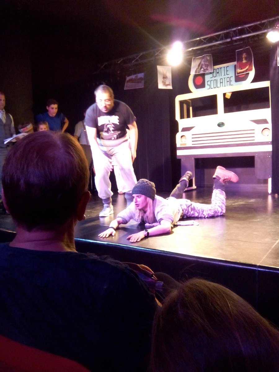 Repliques_Impro's tweet photo. Et enfin le dernier spectacle de la saison passée, à savoir la "Sortie Scolaire" ! https://t.co/1pzTnQQVTY
