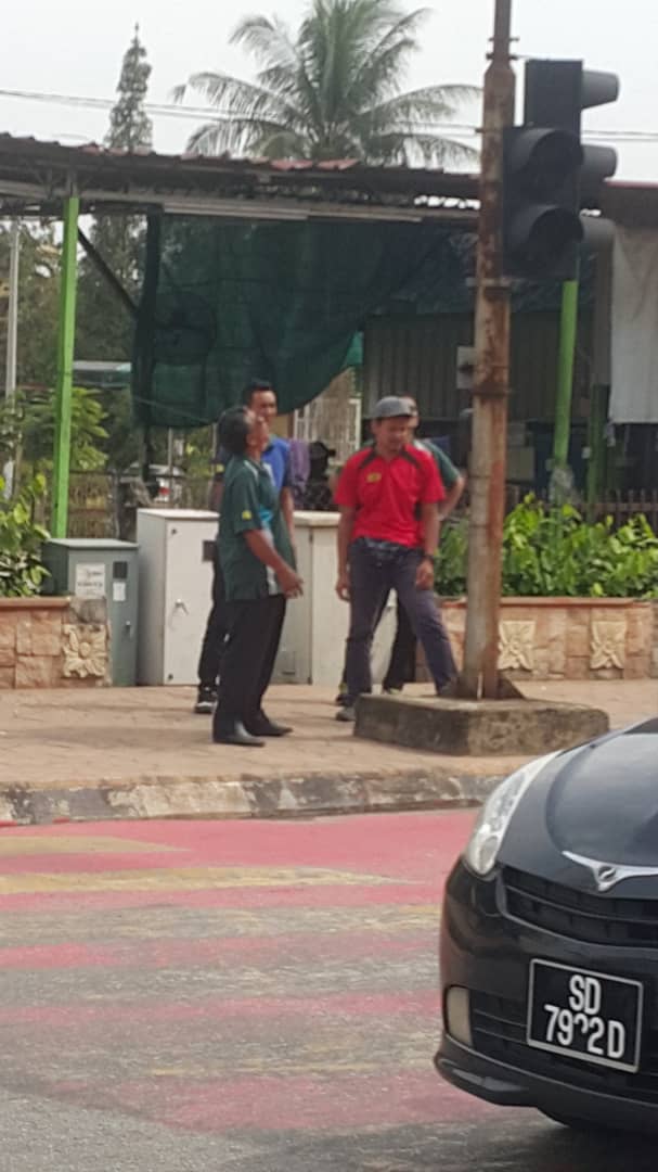 Kerja Baikpulih Pedestrian Crossing Berhadapan Station Bas Bandar Raub