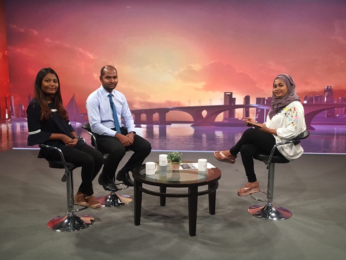 MWSC_Official's tweet image. We are live now on #HedhunuHedhunaa programme. Tune into TVM to find out information on #MWSCRecycles2018 and #SmartBin. Only 1 more day till the applications for MWSC Recycles Competition closes.

More information: 
recycles.mwsc.com.mv

#RivethiRaajjeMageyRaajje