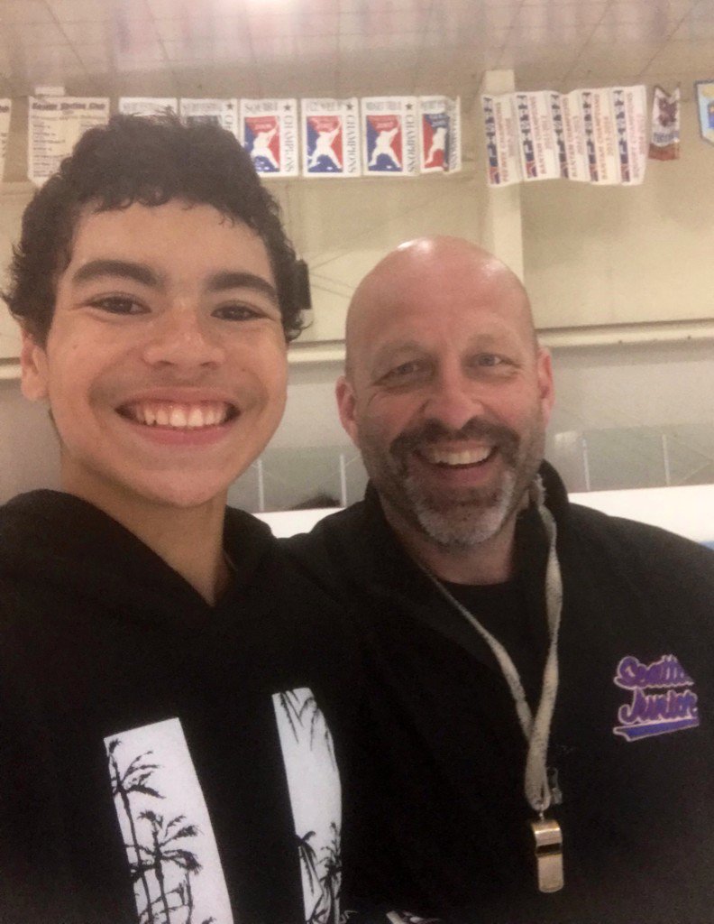 SeattleJrHockey's tweet photo. This is Dono - helps out old guys like coach j AND is a great #JrCoach! Super kid who will do great things!
#Proud https://t.co/ATBjG7vFd2