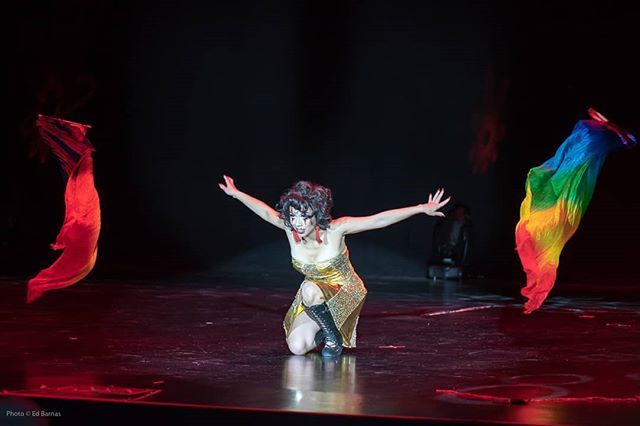 JazidaBurlesque's tweet photo. Photo by @edbarnas taken a The Burlesque Hall of Fame in Las Vegas 
@burlesquehall #bhof #BHOF2018 #burlesque #australianburlesque https://t.co/yNtXMTppJD https://t.co/OWUJF3H4PJ