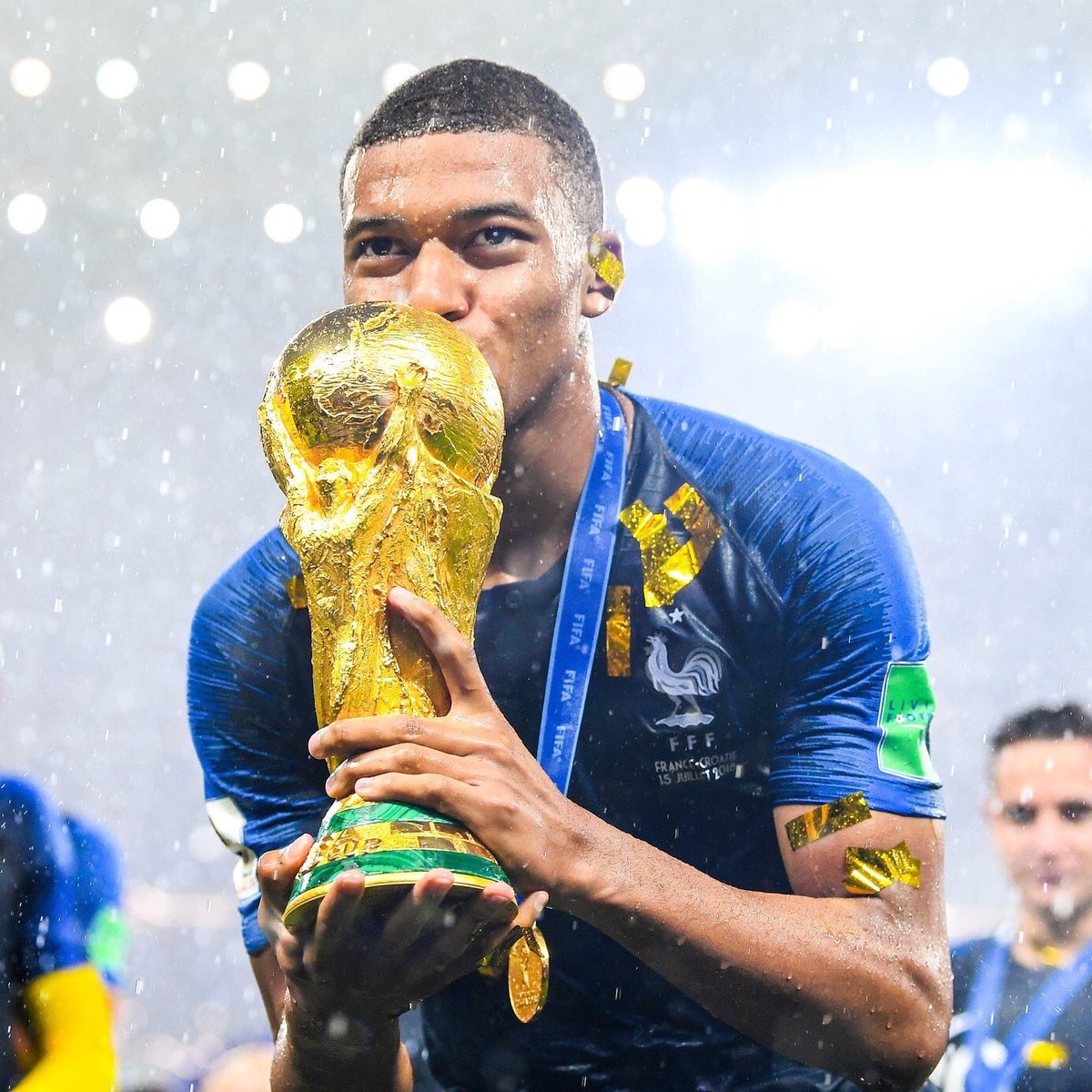 fmediaagency's tweet photo. CONGRATULATIONS FRANCE https://t.co/rR0dvAYuiE