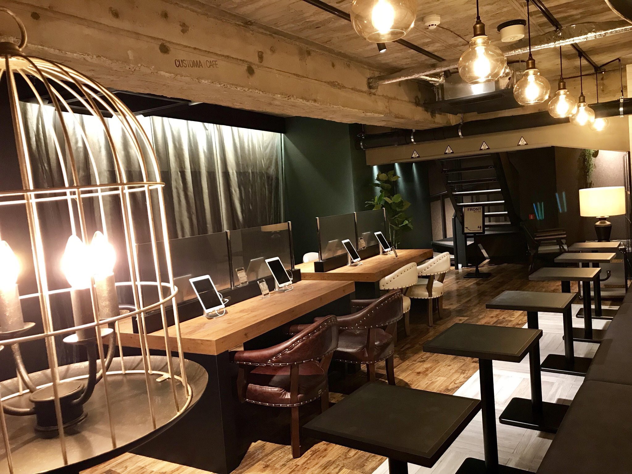 カスタマカフェ 代々木店 こんにちは 代々木店です テストに追われている学生の皆様必見 勉強するのにピッタリな 涼しいラウンジを紹介致します お好きな席に座れて 持ち込み飲食充電ok Ipadもお好きにお使いいただけます 是非ご利用 カスタマカフェ 代々木店 こんにちは 代々木店です テストに追われている学生の皆様必見 勉強するのにピッタリな 涼しいラウンジを紹介致します お好きな席に座れて 持ち込み飲食充電ok Ipadもお好きにお使いいただけます 是非ご利用