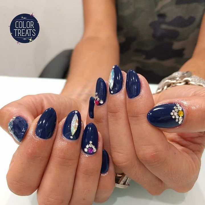 Distinguished glam 👠💖💅

#nails #nailart
#gelnails #japanesegel
#japanesenailart #Portland #pdx #japanesenailstudio #naturalnails
#bijounails
