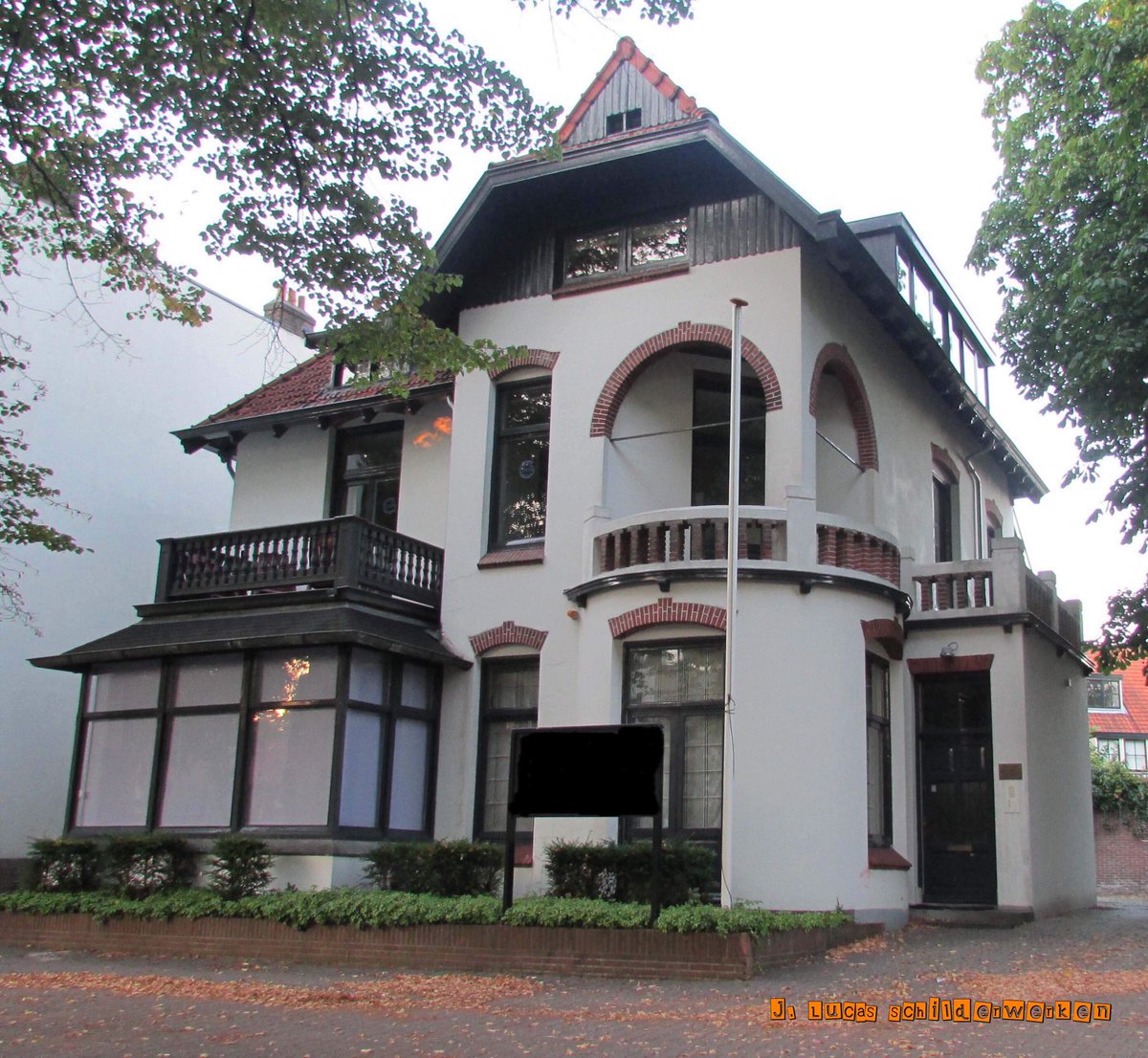 Was een mooi project!

Al het houtwerk behandeld met <a href="/SigmaNL/">Sigma Coatings</a> .
rondom de buitengevel behandeld met <a href="/SigmaNL/">Sigma Coatings</a> . 
Meerdere foto’s volgen nog! 
(Foto is nog in oude staat)