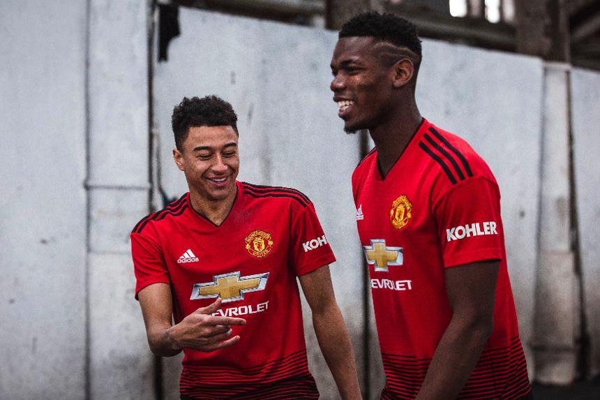 MalluSports's tweet image. OFFICIAL: Manchester United have unveiled their new home jerseys for the 2018/19 season by #Adidas #MUFC #MUFC2018 #Pogba