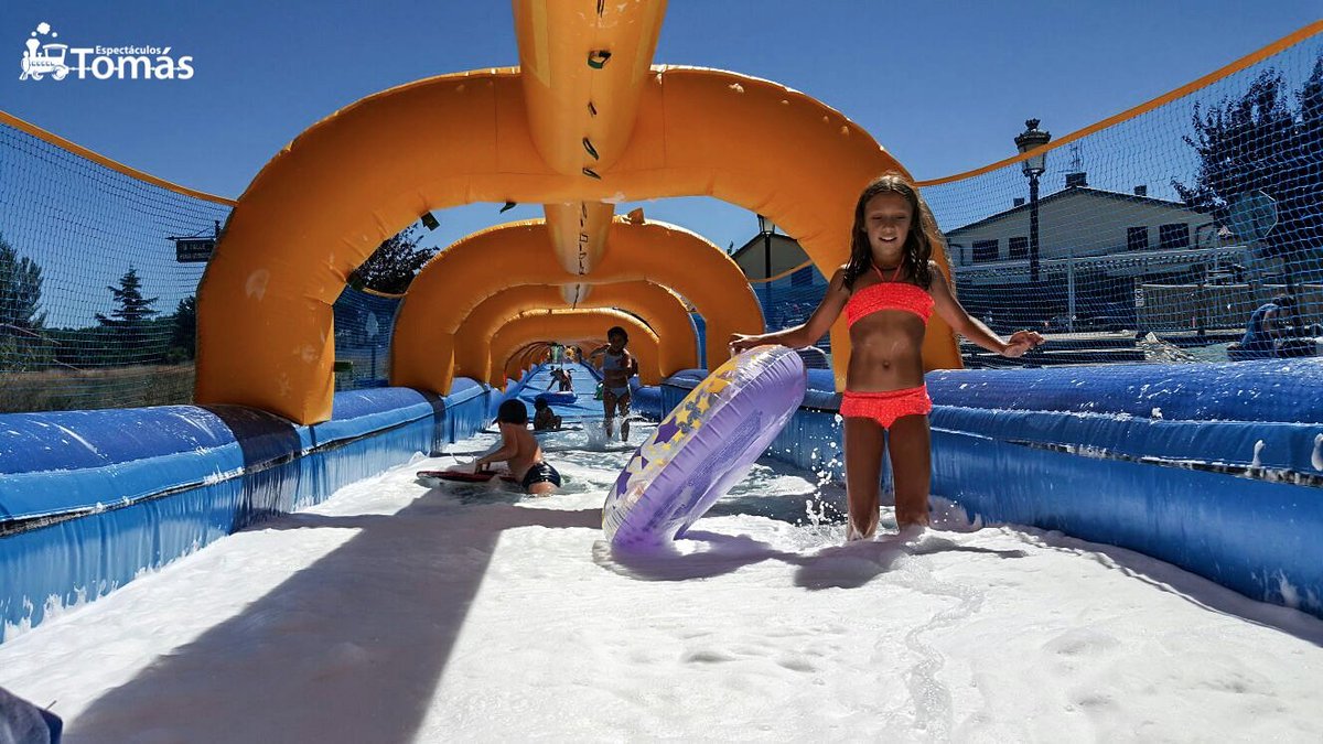 espectaculostom's tweet photo. WATER SLIDE CITY! De las mejores opciones para pasar un #verano increíble y memorable! Deslízate por las calles de tu ciudad con tus amigos! Disponible para que tu evento sea mágico! #amigos! #alquilerdesimuladores #Alquilerdehinchables #eventosespaña #EventosInfantiles #España https://t.co/hPn17VCQKn