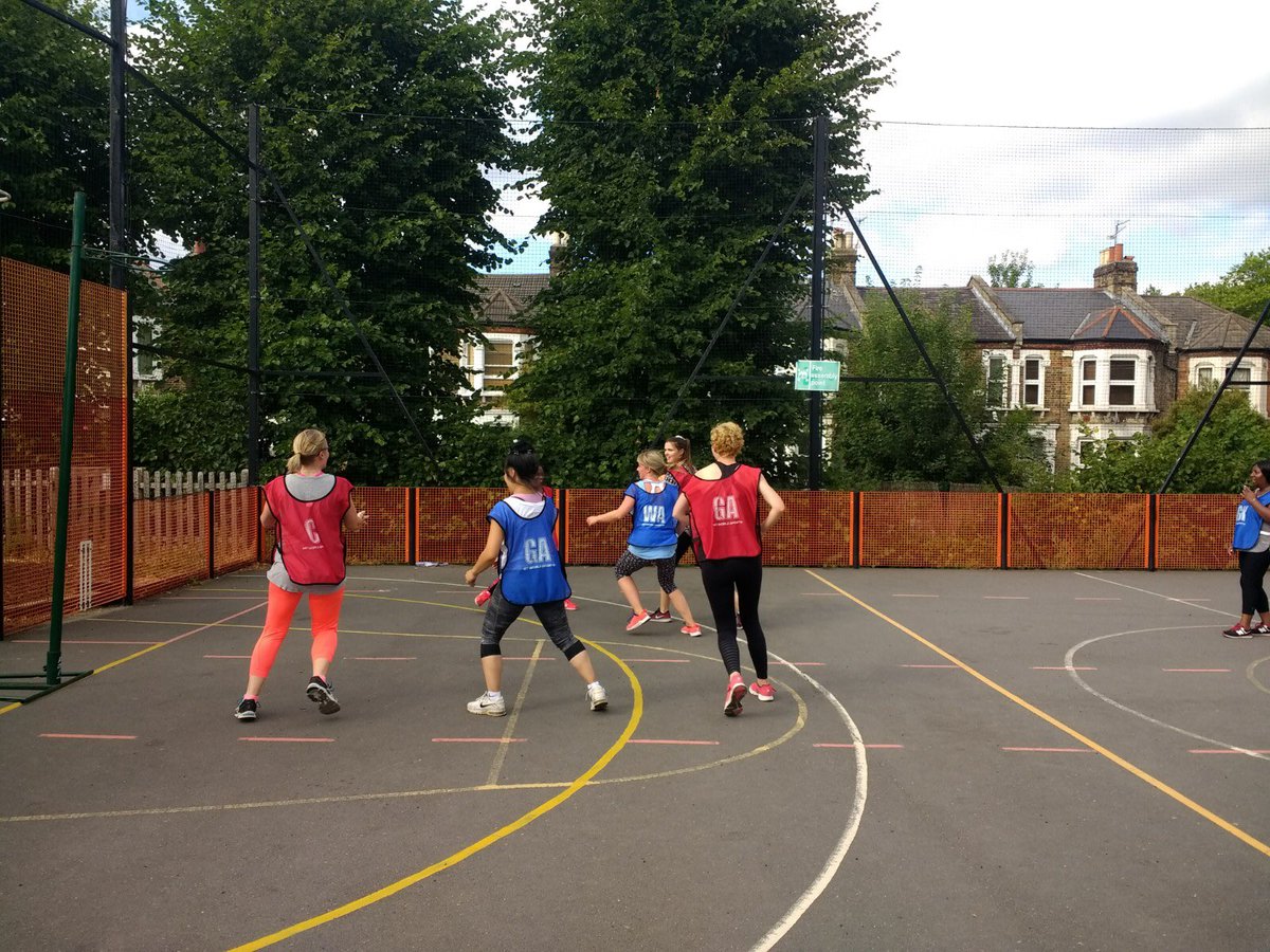 Elmers_Beecroft's tweet photo. Adult netball with Beecroft staff and parents has been a great success - we’ve had a fabulous time! Thank you to everyone who came this term! Starting again on 11th September, come and join us! #Beecroft #netball #newEnglandteam? https://t.co/okr77haC7n