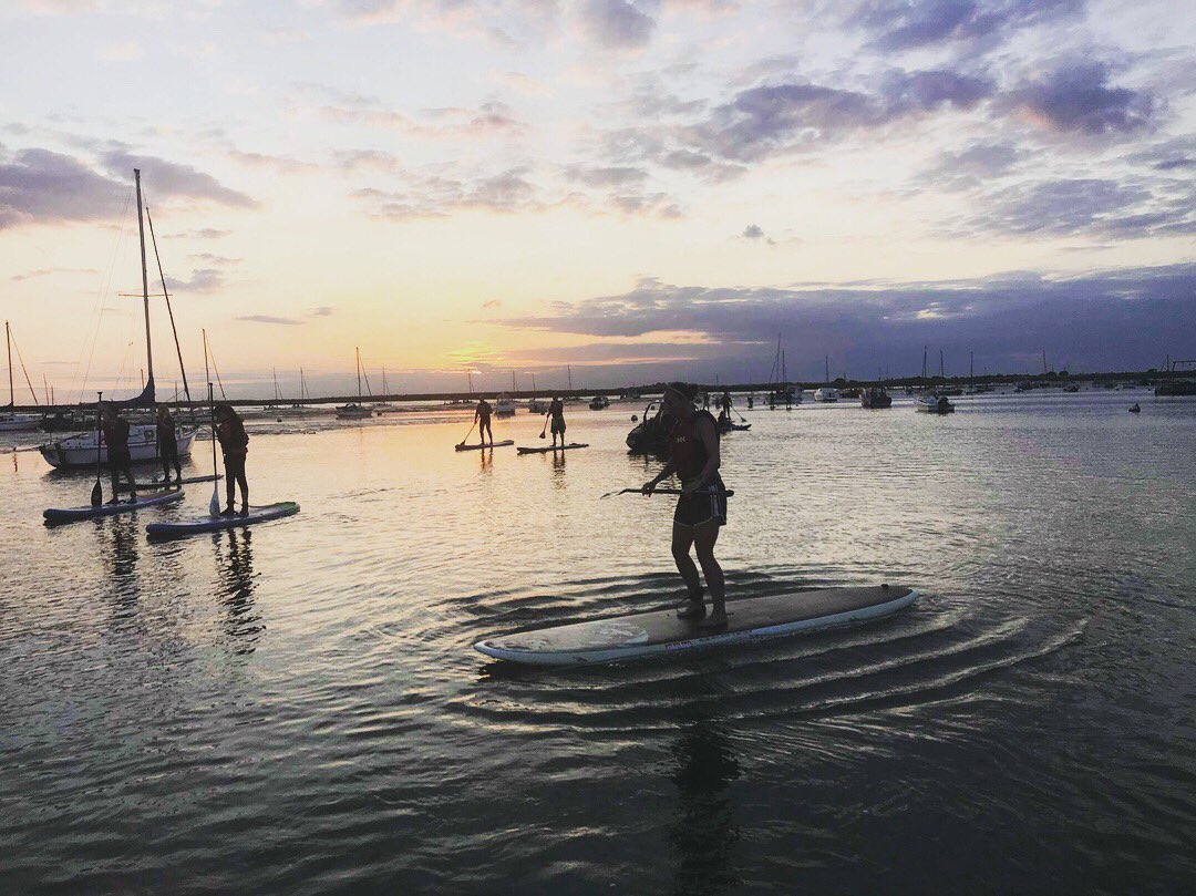 5starmersea's tweet photo. Thank you Mersea island water sports for a fab sunset paddle #islandlife #paddleboarding #merseahour #bootcampfriends https://t.co/nUSBlqschb