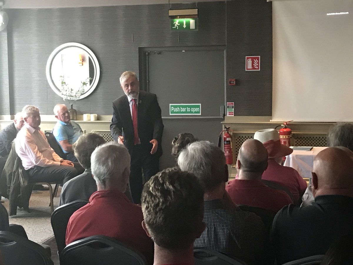 JOConnorTweets's tweet photo. Full house in the Martello Function Rooms in #Bray last evening for the #Wicklow @Labour Public Meeting on A Fairer Future for Everyone. A good discussion on #Housing, Collective Bargaining Rights for workers, filling Teacher posts in local primary schools &amp; sports facilities. https://t.co/gWK8RNk53f