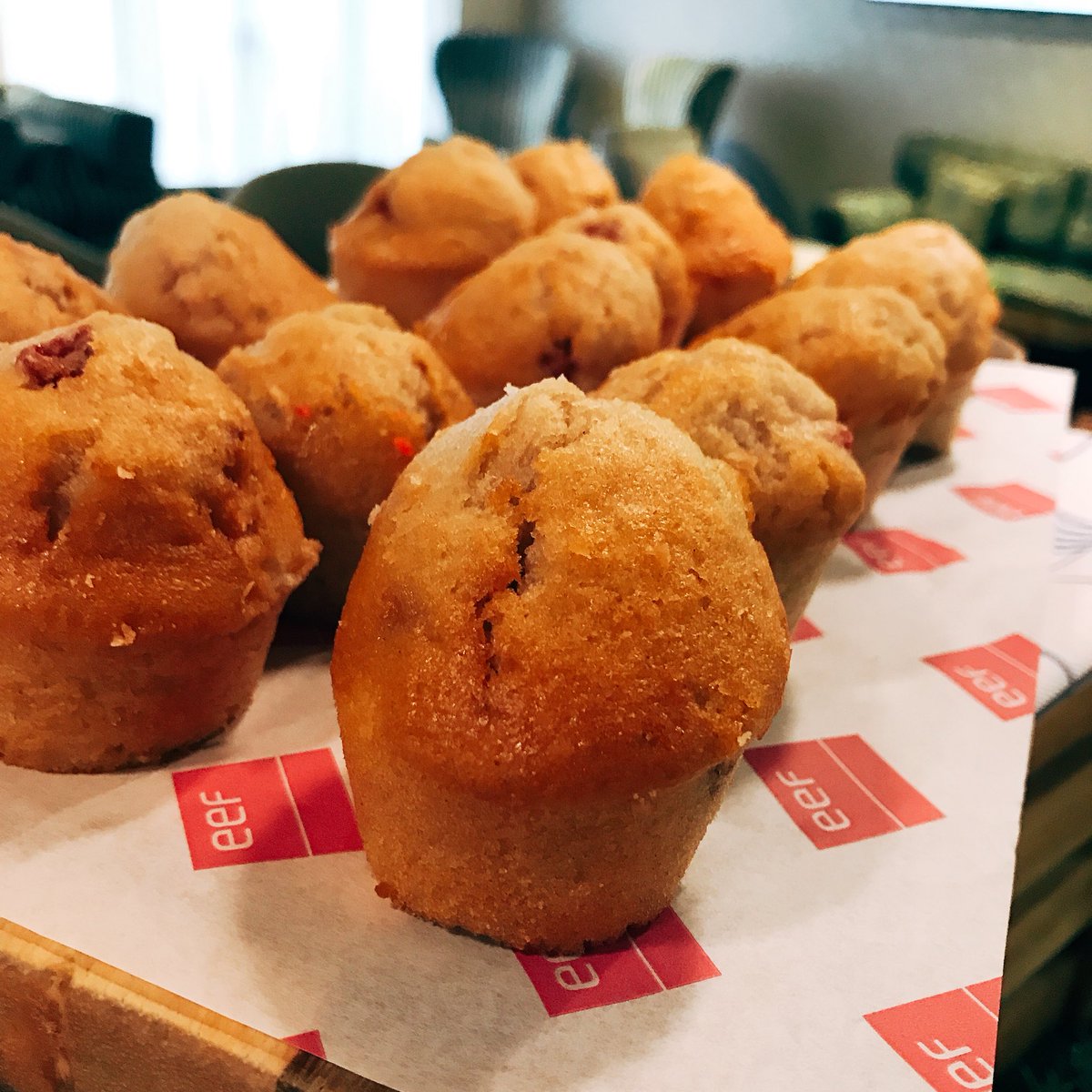 chefdjplatt's tweet photo. Today’s crafty cookie creations plus strawberry and vanilla muffins for today’s Delegates. #craftycookiecreations #wilsonvale @wilsonvale_uk https://t.co/hURUAqQsAY