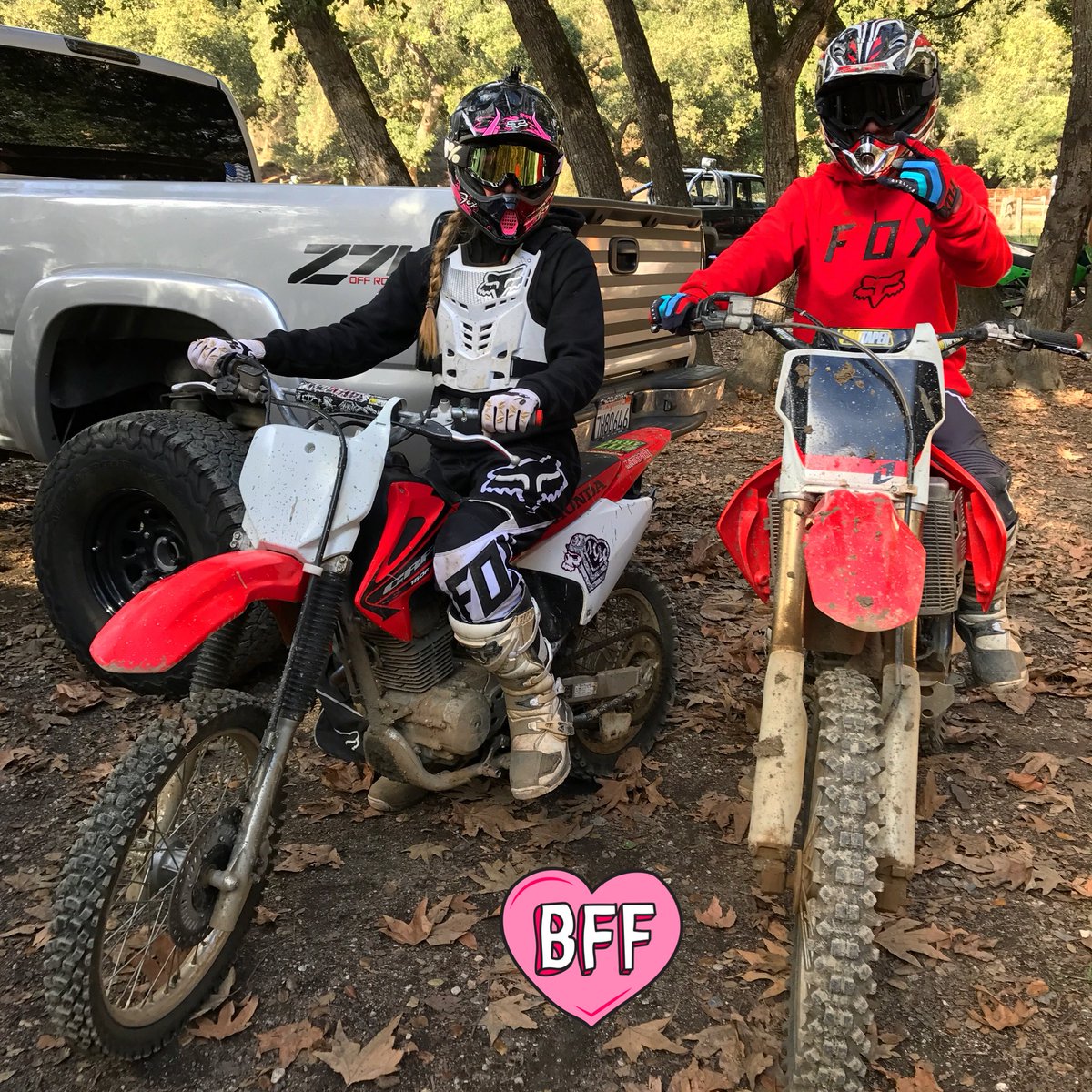 HAPPY 18TH BIRTHDAY AND GOLDEN YEAR!!🎉🎉 I appreciate u so much and everything u do 4 me! Thank u for being my bestfriend and making me the luckiest and happiest girl in the world😘 I hope u have an amazing day because u deserve nothing but the best!! I love you mitchy baby💙😘