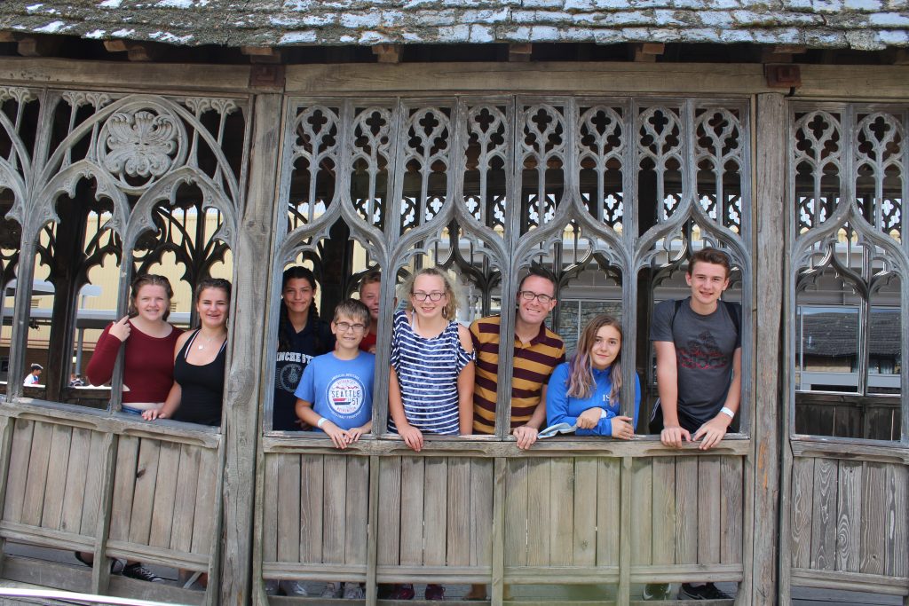 iscaschools's tweet photo. #ISCA2018 students visiting @wbtourlondon!! https://t.co/dD9jpDomSz