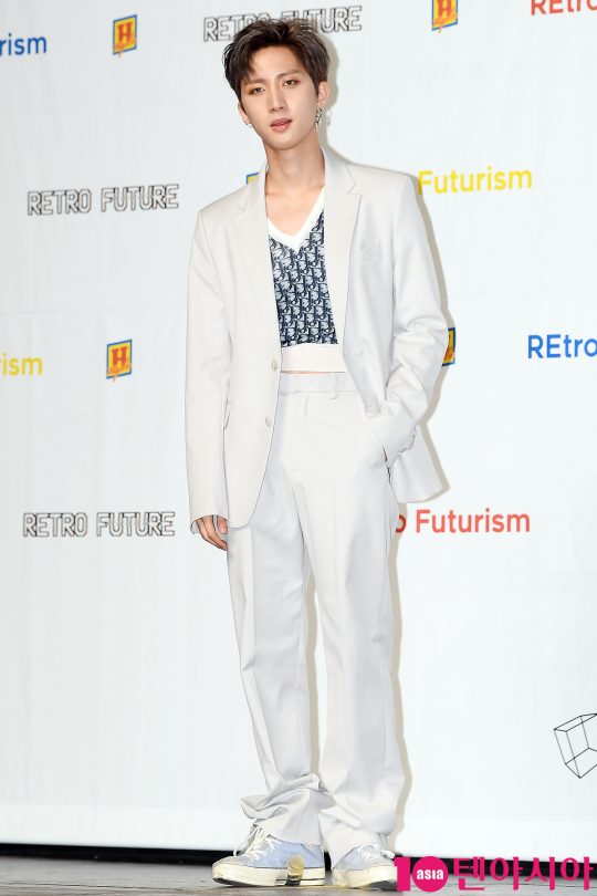 PRESS] 180718 #Hui at TRIPLE H 2nd Mini Album 'REtro Futurism