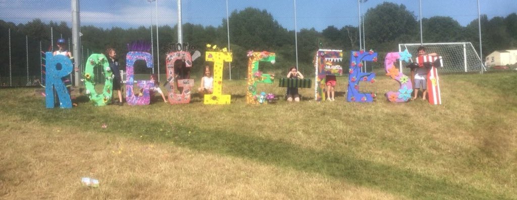 pta_rogerstone's tweet photo. RoggieFest day has arrived !!!! 
Performances, rides, stalls, picnics, music and fun. Don’t forget the sun cream !!! See you all later 🎉☀️🙂@RogPrmSch https://t.co/dCUpbMif8v