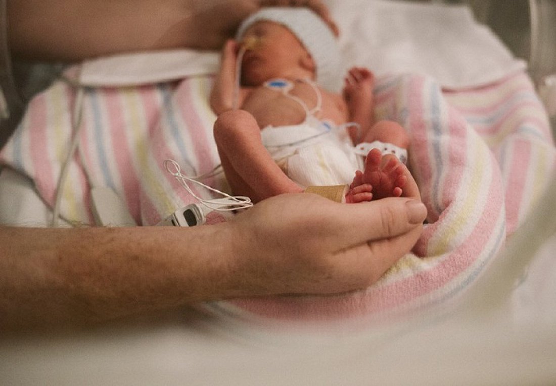 MedicalExpoEmag's tweet photo. A Breast Milk “Bartending” App for Preemies in #NICU https://t.co/OZ1dawkZC8 #MedicalExpoEmag #breastfeeding https://t.co/IRwTHQ3ws5
