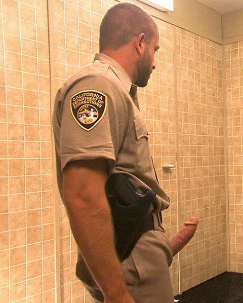 Shut up & suck it!

#gayporn #gayxxx #gaypics #hotguys #suckmycock #meninuniform #hotguys #stud #uniform