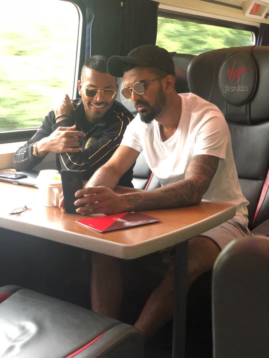 klrahul's tweet photo. The Hustle is easier when the company is Great. 😎 @hardikpandya7 

📷 :: @KaranSinghvi https://t.co/YYCNP8ulG4