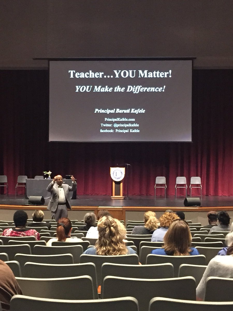 MrsBowmanSpeaks's tweet photo. Listening to @PrincipalKafele at #ElevatED2018 this morning! https://t.co/BoeXaKA2Ol