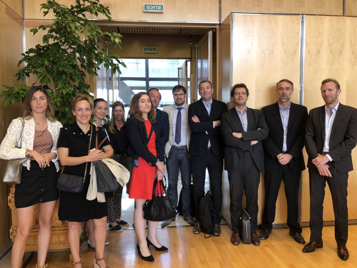 Bancarisation, comptabilité, fiscalité, règlementations… merci <a href="/DelphineGeny/">Delphine Gény-Stephann</a> de nous avoir reçus @_Bercy_ ce matin avec <a href="/CryptoAsset_FR/">Crypto Asset France by France Digitale</a>  pour échanger avec les entrepreneurs et favoriser l’émergence de la France comme capitale des ICO <a href="/dentsuaegisFR/">Dentsu_France</a> #DentsuConsulting