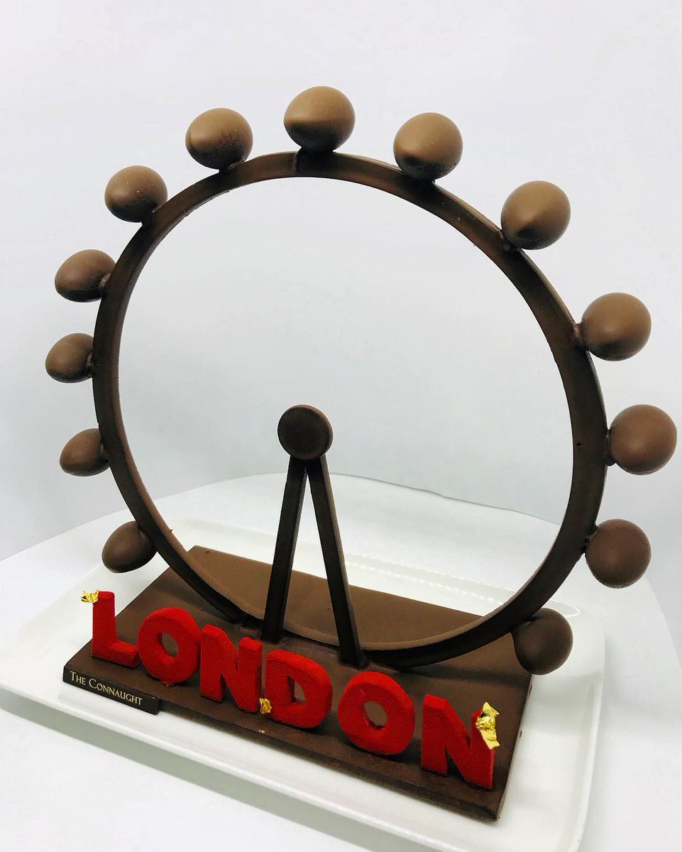 Incredible #LondonEye by @nrouzaud at @theconnaught #professional #chocolate #london