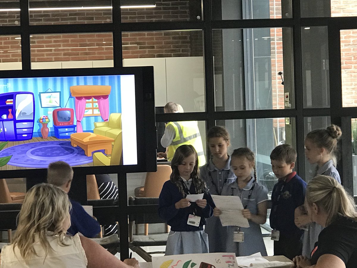 DuffieldMeadows's tweet image. When your pupils are presenting their ideas to @IcelandFoods like pros! #proudheadteacher #proudschool #workforceofthefuture