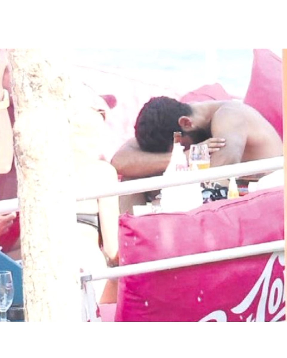 بيرك اركتاي يظهر في حالة مؤلمة للغاية. 