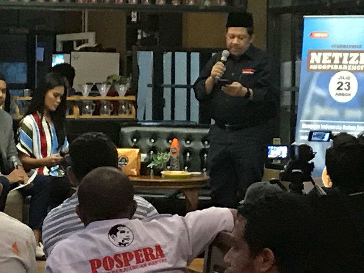 melawanTirani's tweet photo. mantav kali lah \\ #NgopiBarengFahri https://t.co/NYZHw6u6mh