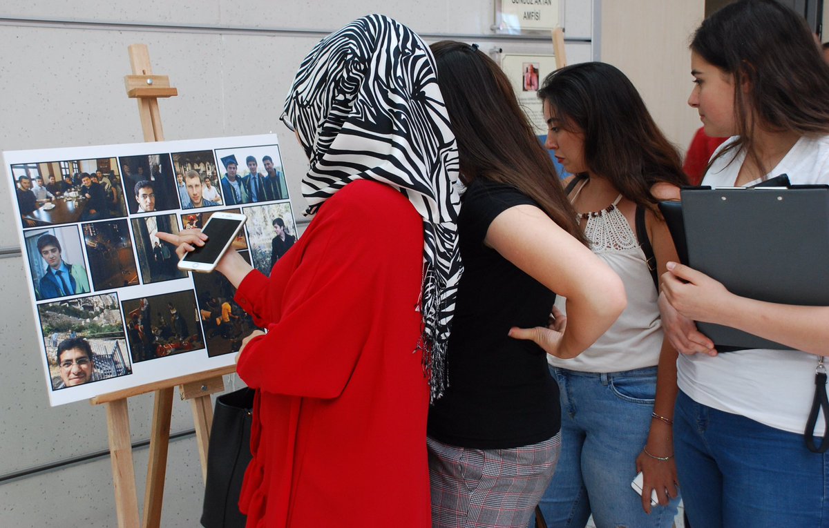 tobbetuati's tweet photo. Anadolu Ajansı işbirliğiyle hazırladığımız 15 Temmuz Fotoğrafları sergimizi cuma gününe kadar ziyaret edebilirsiniz. 📸 https://t.co/Na5Y44qFrR