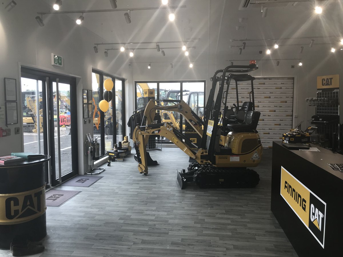 FinningNews's tweet photo. Last week we introduced @ukplantops to our brand new #CatCompactStore - one of the key issues discussed was around 'cost transparency' - we've ensured that all costs are clearly displayed in our machines & have ensured you get a chance to 'try before you buy' in our demo area! https://t.co/gC9F3cWYkO