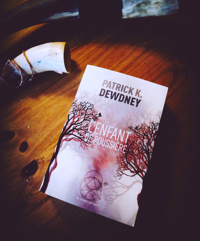 Elena_Spleen's tweet photo. Un énorme merci à @ActuaLitte & @AuDiableVauvert pour le concours "l'Enfant de Poussière" de #PatrickDewdney ! Roman bien reçu, très bientôt dévoré ! 😍📖 https://t.co/UhJP6OFAOA