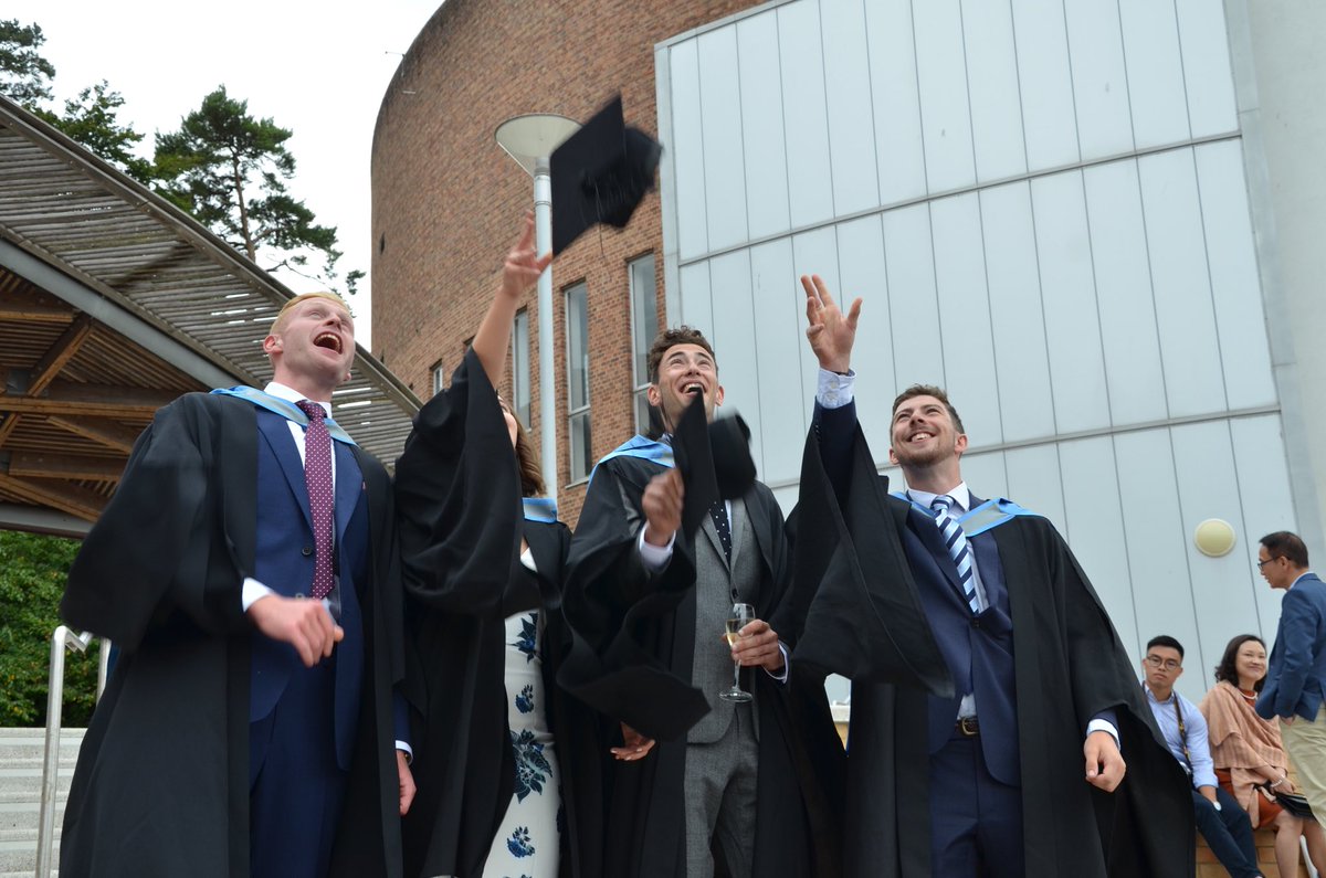ExeterMed's tweet photo. Proud families ✅ Best friends ✅ Lifelong memories ✅ Beaming smiles ✅ Sharp robes ✅ Hat throwing ✅ Endless fizz ✅

YOU DID IT! It’s been amazing celebrating so many of your outstanding achievements at #Graduation

Next step: take over the world 🌍 #ExeterForever #LoveExeter https://t.co/820nKMjDY3