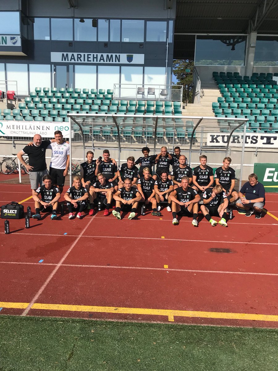 IK Brage är på Åland för ett kortare träningsläger och match mot IFK Mariehamn från finska 1:a ligan . 
Det blev seger för vårt grönvita lag med 1-2. 💚Målgörare Oscar Lundin och Simon Alexandersson . 

Höstsäsongen närmar sig 😃⚽️#allatillvallen28juli 
#tillsammansärviikbrage