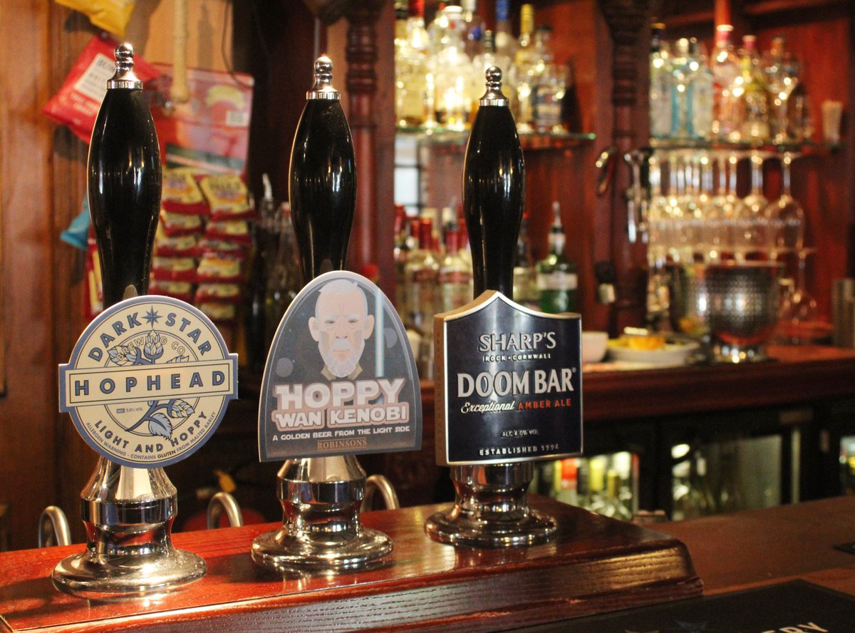 RedLionBetch's tweet image. Our featured ales #drinkup, @Darkstarbrewco Hophead, @SharpsBrewery Doombar, @robbiesbrewery Hoppy Wan Kenobi