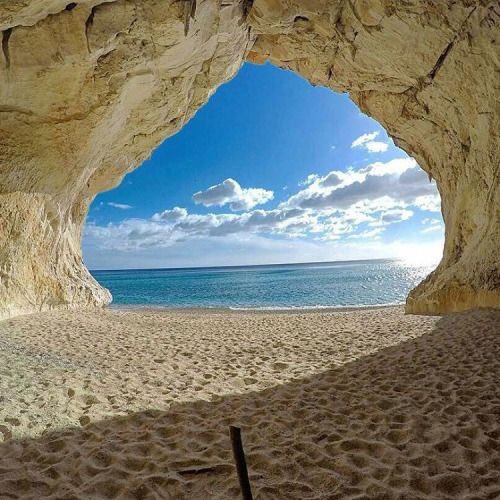 LorenzinaMoro's tweet photo. #estate2017
#VoglioTornare
#aspettando2019
Riportami dove mi hai vista felice...
Sardegna Cala Luna
@FieraMilanoSpa https://t.co/879hgiWnbd