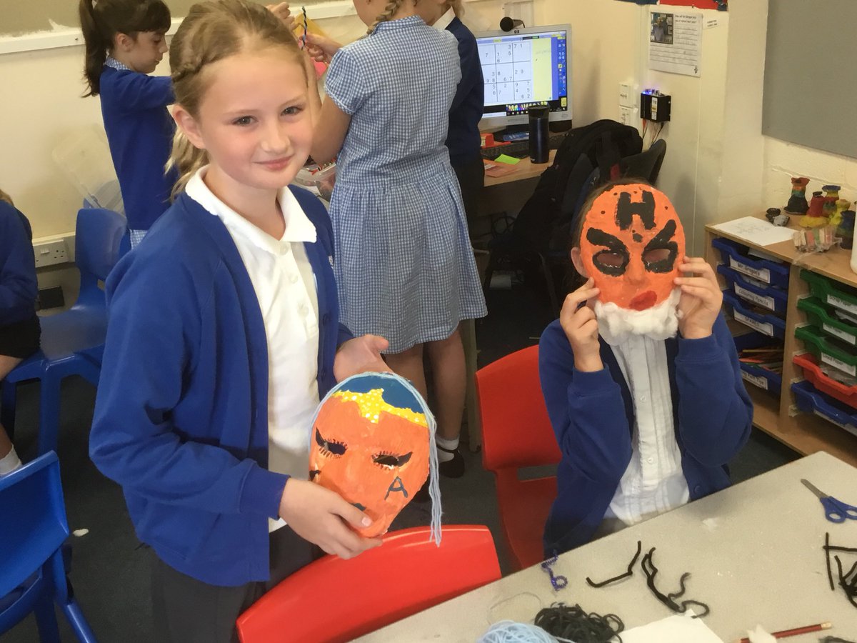 CLPSyr5's tweet photo. @CoatesLaneSch @CLPSyr4 the Greek god and goddess inspired masks are coming along nicely 😀 https://t.co/8rHskjHamM
