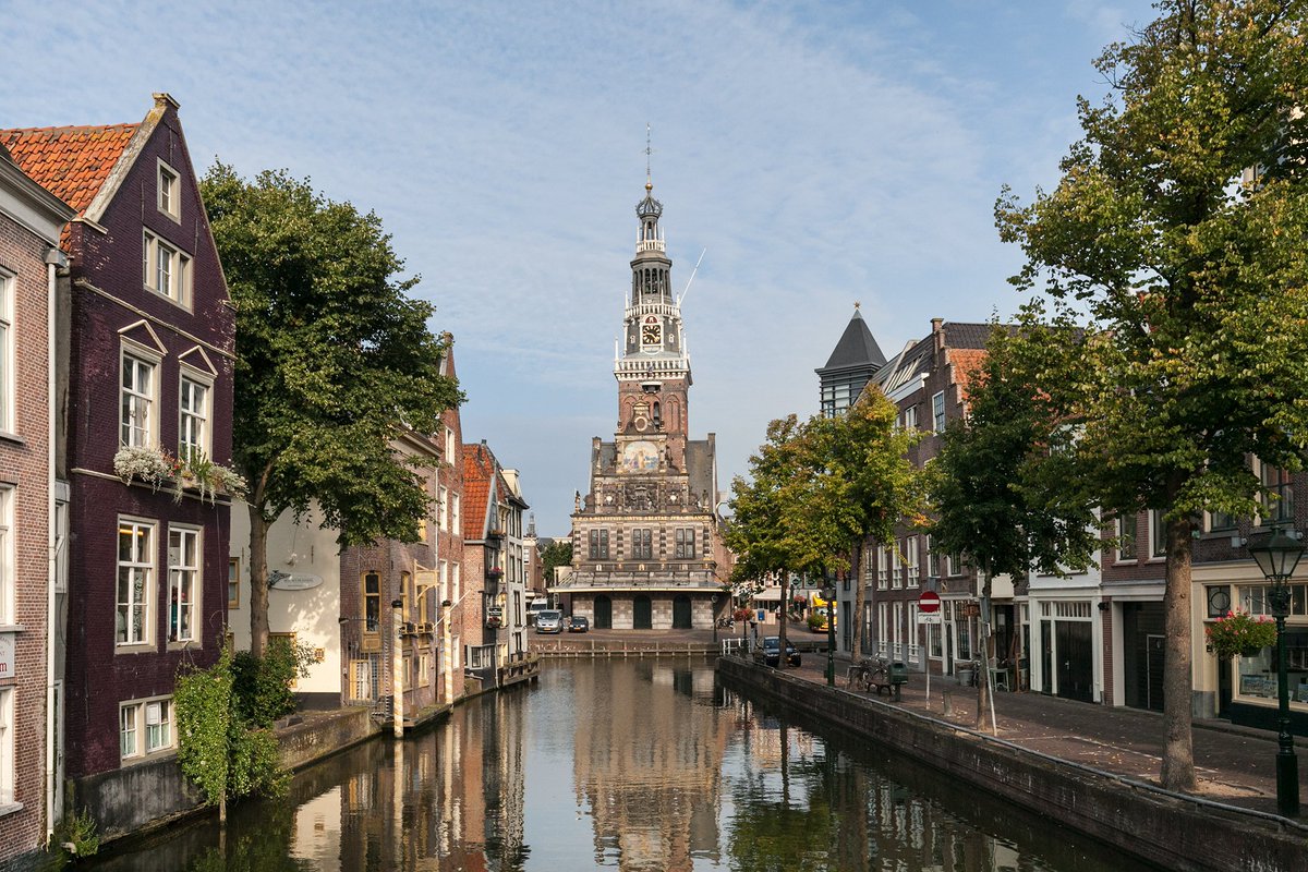 LEYGRAAF Makelaars heeft de woningmarkt over het 2e kwartaal 2018 geanalyseerd: benieuwd naar de woningmarkt in regio Alkmaar? Volg de link: bit.ly/2uIluXz