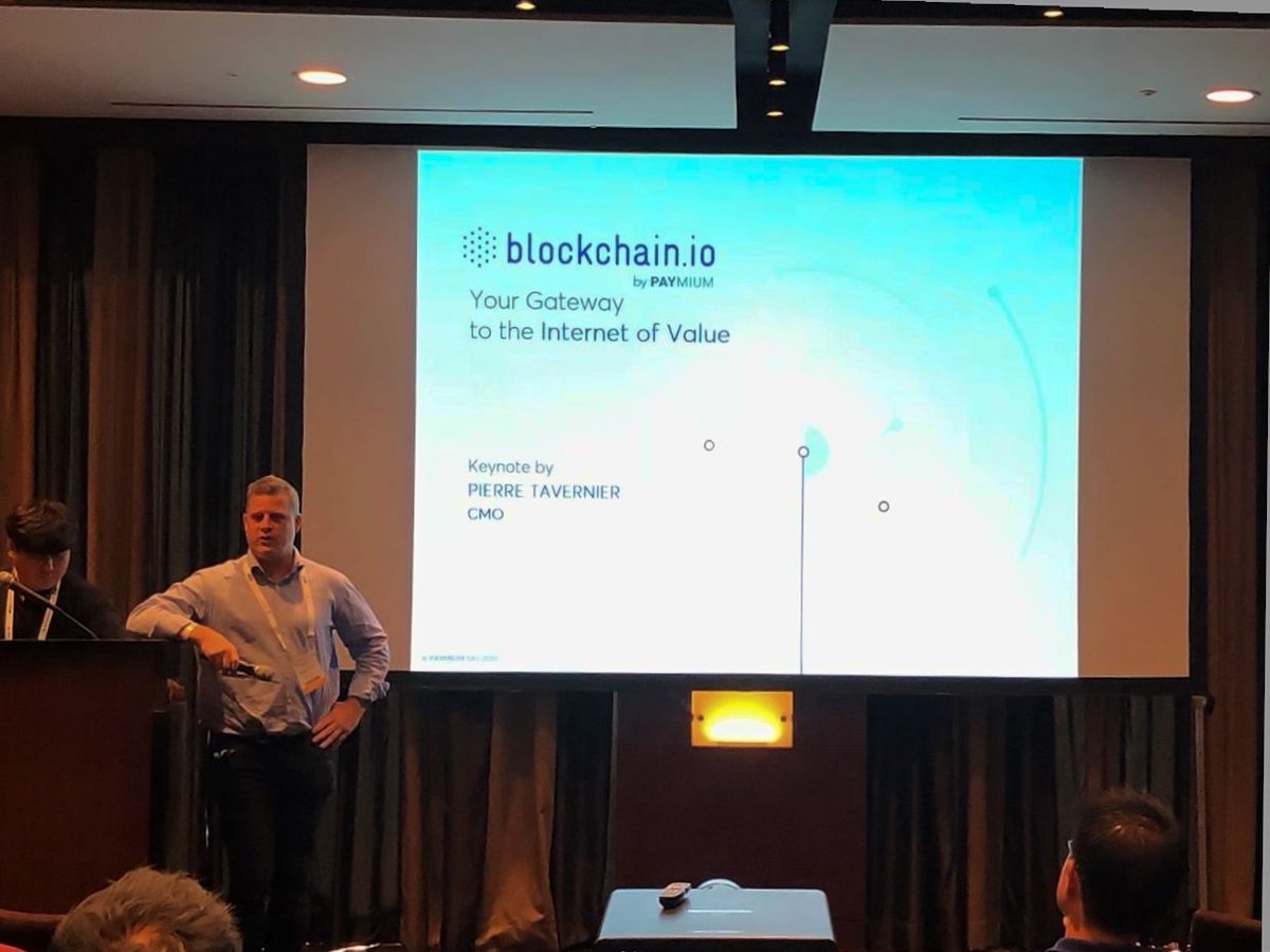 paymium_en's tweet photo. Advisor @PhilDardier pitching https://t.co/ky3M8QWXX0 to the participants that missed our booth at the conference today as we bid farewell to @BeyondBlocks_ Seoul Summit. 
안녕히계세요 서울 #BCIO #AsiaTour #BBSeoul2018 #KoreaBlockchainWeek https://t.co/M3oigmzqe7
