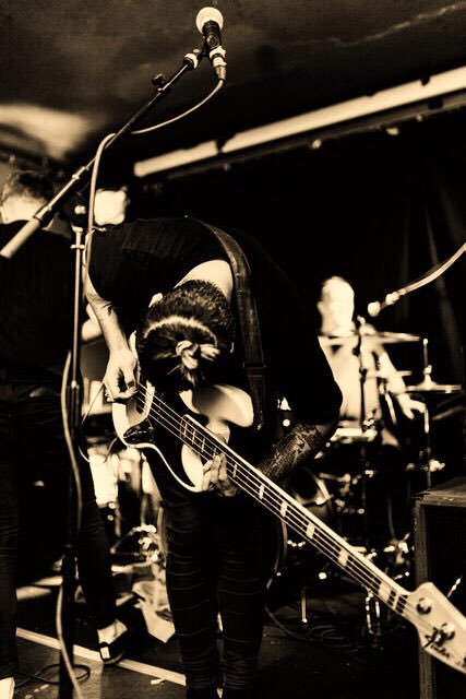 Thanks Dover for an absolute time 🖤💛! BRISTOL TONIGHT <a href="/HyBrasilClub/">Hy-Brasil Music Club</a> w/ <a href="/hellionsmusic/">Hellions</a> and <a href="/pdcrvuk/">Pushing Daisies</a> !