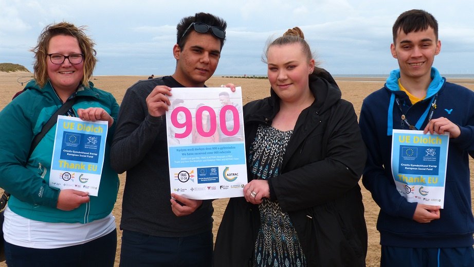 Award success for local youth projects! 
<a href="/adtrac1624/">ADTRAC</a>  @TRAC1124  @LlandrilloMenai 
socsi.in/H7Eh4
