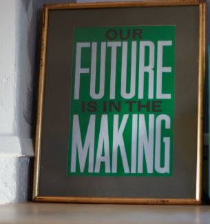 This week we are looking ahead at our autumn/winter brochure, and it is VERY exciting. Keep your eyes peeled >>> instagram.com/thecraftrevolu… …
dartington.org/whats-on/craft… …
facebook.com/profile.php?id… … #craftcourses #excitingtimes #newcraft #makersmovement @dartingtonhall <a href="/DartingtonArts/">Dartington Arts</a>