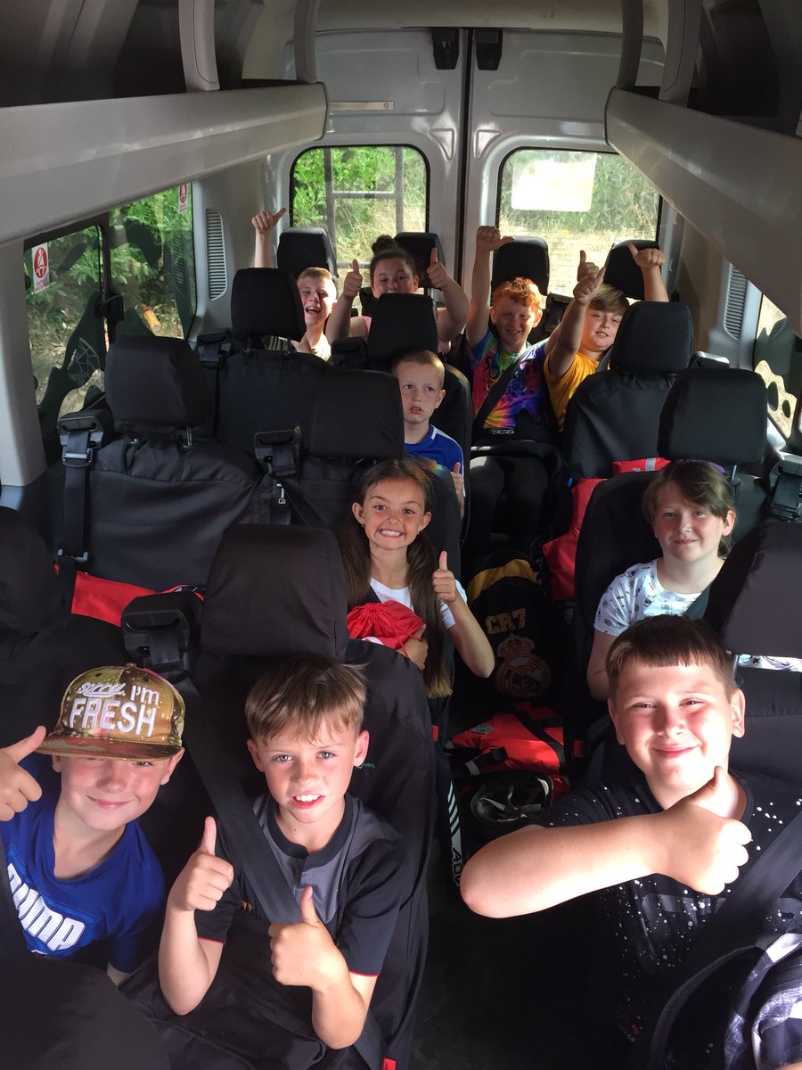 CraigfelenP's tweet photo. Group 1 ready to go Gorge Walking! #cfpborfa18 https://t.co/cIJK7N5Oux
