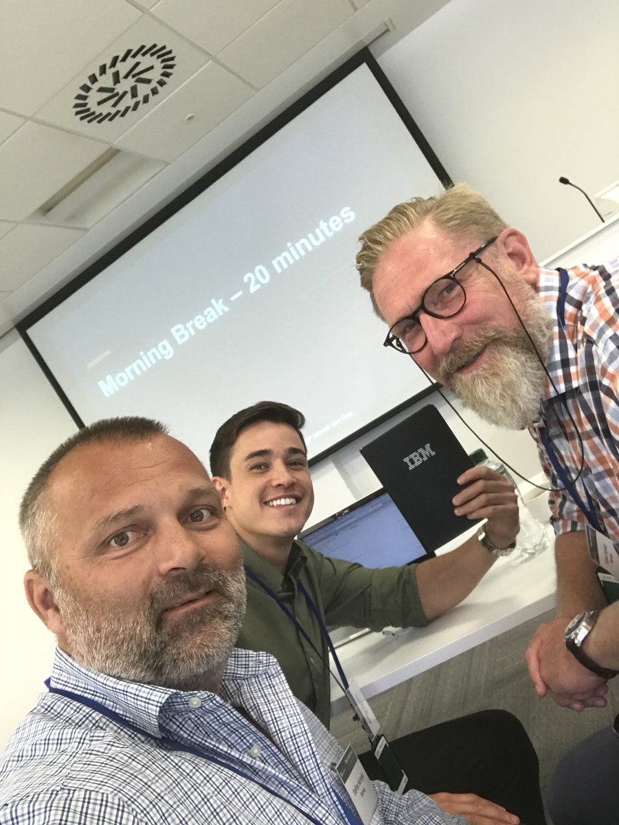 IBM Security tar ikke sommerferie - kun en 20 minutters Morning Break.
På kurs i Irland med @EASkjold <a href="/robbyjamess/">Robby James Peralta</a> 
#hengelås