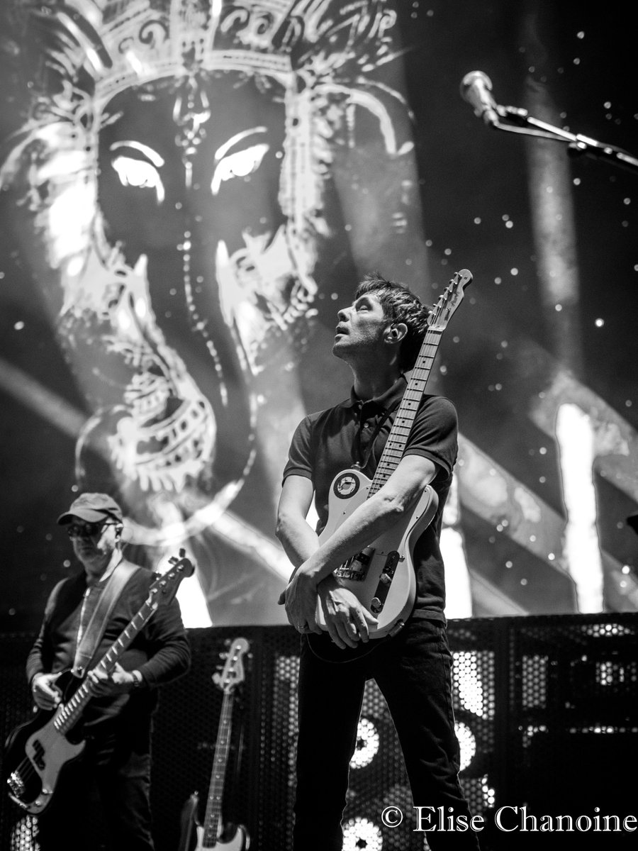 Lisou1984's tweet photo. Nîmes c'était WHOUAAAAH... de la folie!!!! Merci @indochinetwitt @oLidESaT_ @nicolasirkis  pour le spectacle dans cet endroit magique!!! https://t.co/egX0sU3DYY