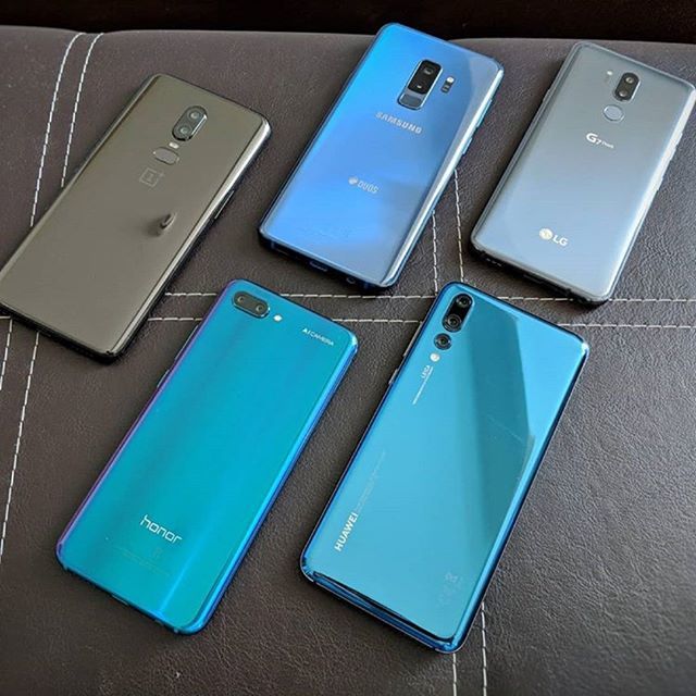 lovmecase's tweet photo. Which one?

Follow @loveme.mobile to see more
Photo by @_ciso .
.
.
.
#smartphonephoto #samsunggalaxys9 #oneplus6notch #technology #p20pro #lgg7 #oneplus6 #galaxys9 #android #smartphone #huawei #lg #oneplus #galaxys9plus #androidography #smartphonephotog… https://t.co/6BWMkW3xUx https://t.co/W6ehun8NyL