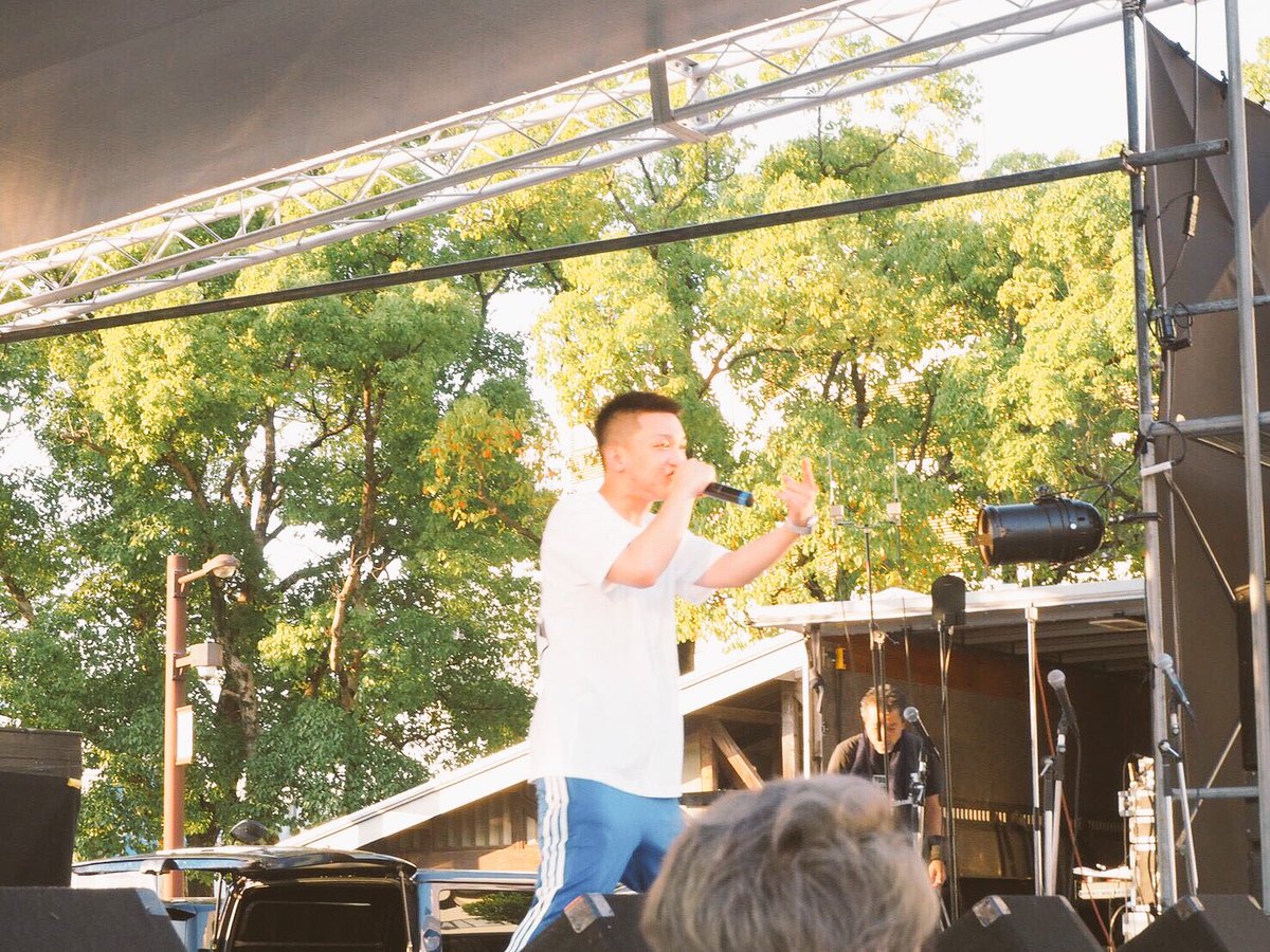 MAD_K088's tweet photo. 今年の水都祭も熱かったー🔥🔥
いつもやけどめっちゃ楽しかった😛💜
来年もこの三人でやりたいな😆
ライブを観てくれた人
手をあげてくれた人
一緒に歌ってくれた人
CDゲットしてくれた人
そして暑い中支えてくれた
裏方さんたちに最大の感謝‼️
#水都祭 #FIRESTARTERZ https://t.co/zb7Q8pm5u5